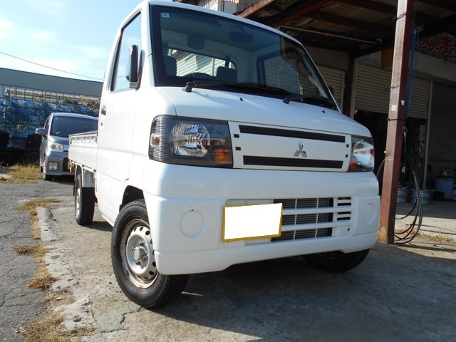 2011 Mitsubishi Minicab Truck