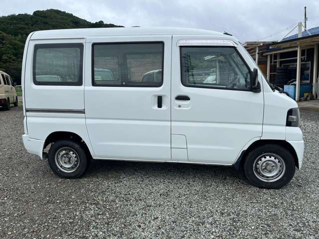 2011 Mitsubishi Minicab Van – thumbnail 4
