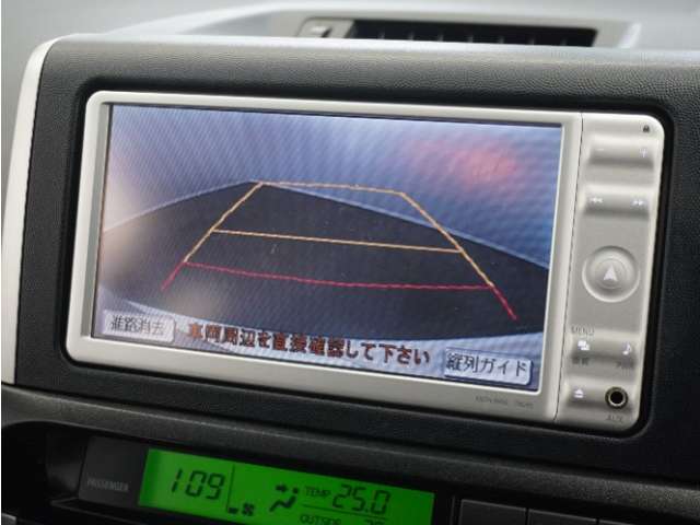 2010 Toyota Wish – thumbnail 4