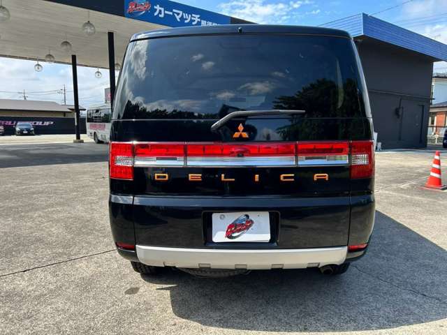 2011 Mitsubishi Delica D:5 – thumbnail 4