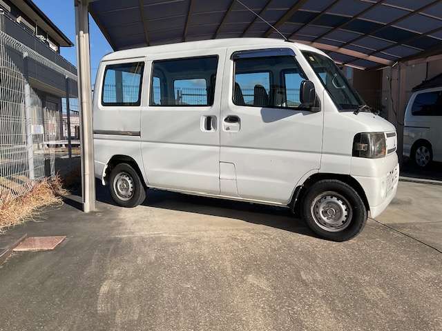 2011 Mitsubishi Minicab Van – thumbnail 3