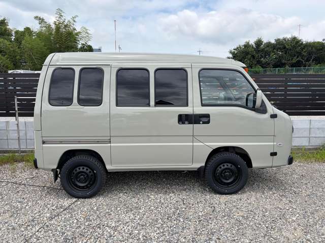 2010 Subaru Sambar – thumbnail 2