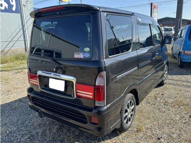 2004 Daihatsu Atrai 7 – thumbnail 4