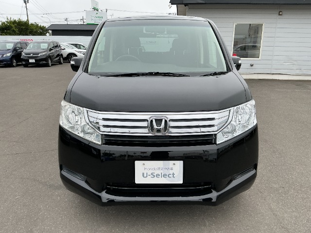 2011 Honda Stepwgn – thumbnail 3