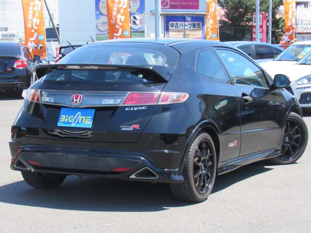 2011 Honda Civic Type R Euro – thumbnail 2