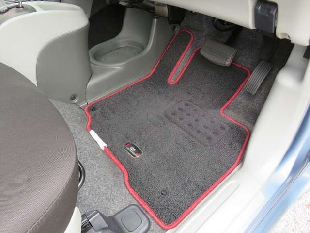 2007 Mitsubishi i – thumbnail 2