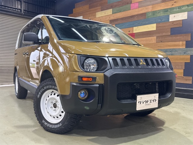 2011 Mitsubishi Delica D:5