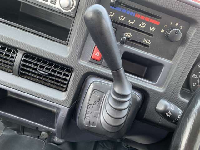 2010 Subaru Sambar Truck – thumbnail 4