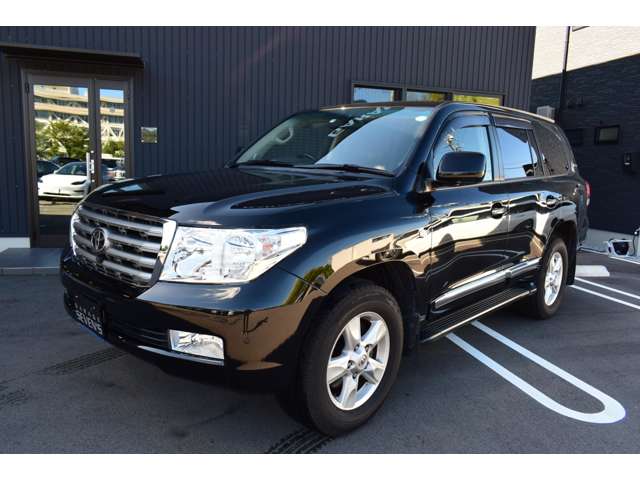 2011 Toyota Land Cruiser 200 – thumbnail 2