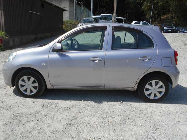 2011 Nissan March – thumbnail 2