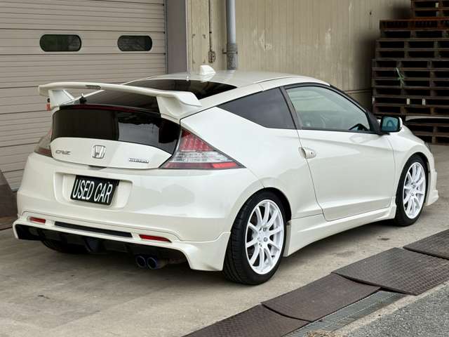 2010 Honda CR-Z – thumbnail 2