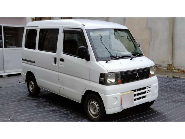 2008 Mitsubishi Minicab Van – thumbnail 2