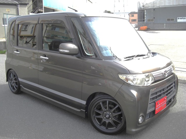 2011 Daihatsu Tanto