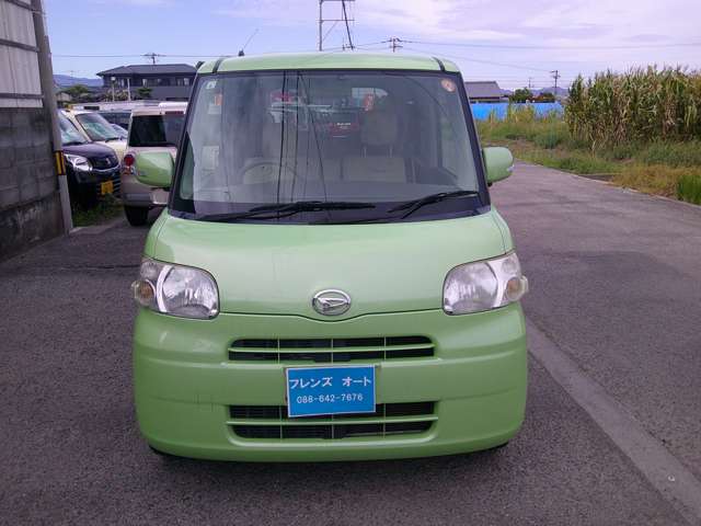 2011 Daihatsu Tanto – thumbnail 2