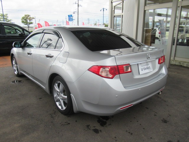 2011 Honda Accord – thumbnail 9