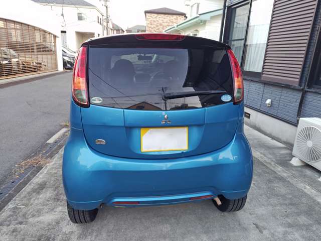 2010 Mitsubishi i – thumbnail 5