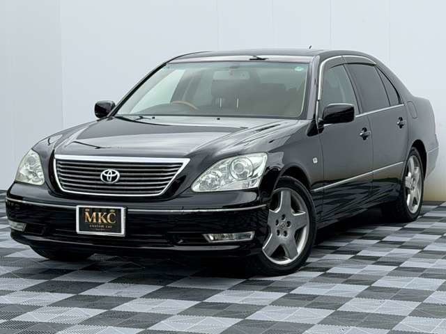2004 Toyota Celsior – thumbnail 2
