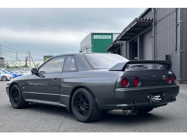 1991 Nissan Skyline GT-R – thumbnail 3
