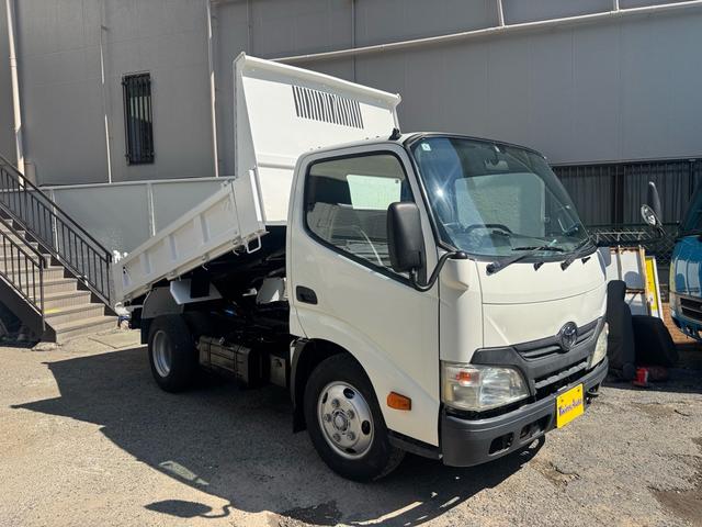 2011 Toyota Dyna – thumbnail 2