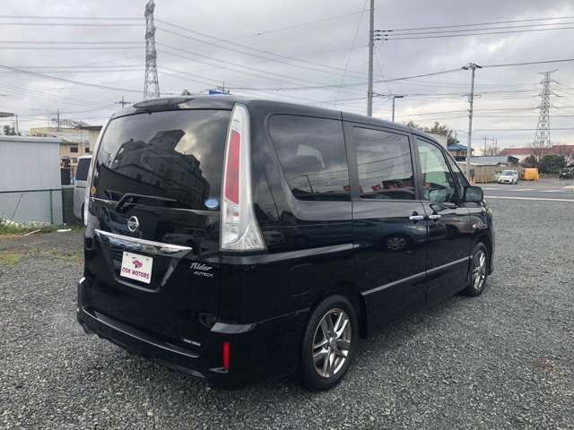 2011 Nissan Serena – thumbnail 7