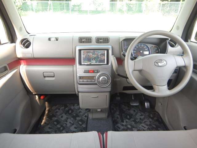 2009 Daihatsu Move Conte – thumbnail 2