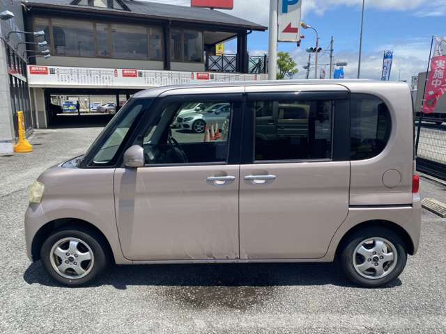 2009 Daihatsu Tanto – thumbnail 4