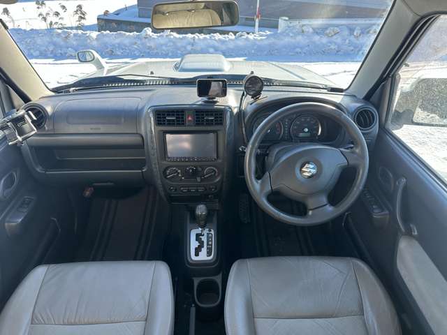 2008 Suzuki Jimny – thumbnail 2