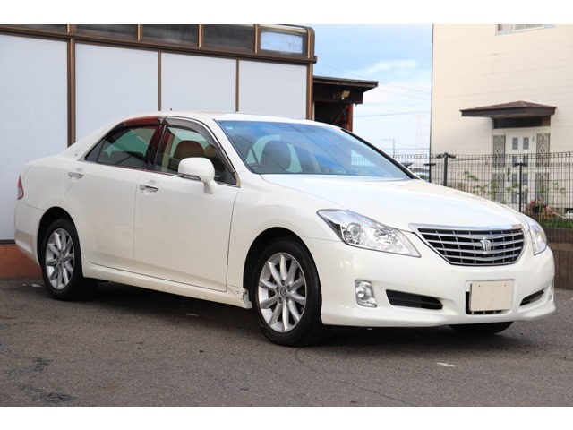 2009 Toyota Crown Royal