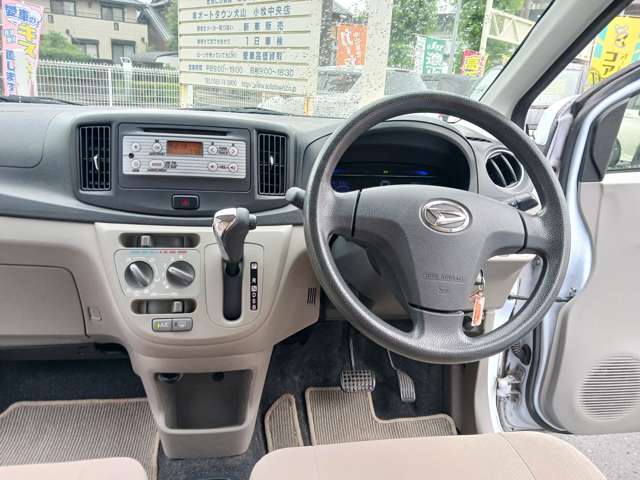 2011 Daihatsu Mira e:S – thumbnail 3
