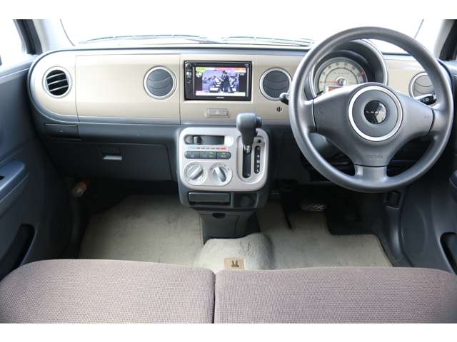 2010 Suzuki Alto Lapin – thumbnail 2