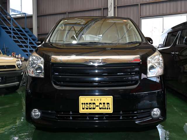 2008 Toyota Noah – thumbnail 3