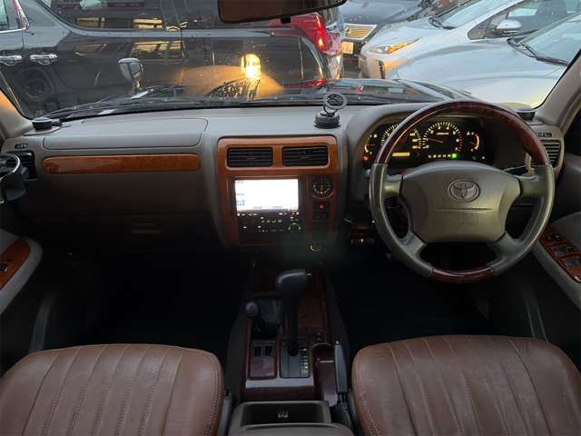 2001 Toyota Land Cruiser Prado – thumbnail 2