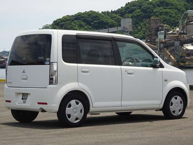 2010 Mitsubishi eK Wagon – thumbnail 4