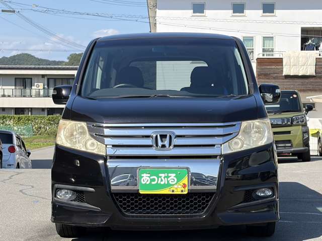 2010 Honda Stepwgn – thumbnail 3