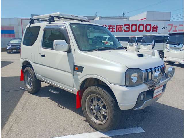 2011 Suzuki Jimny – thumbnail 4