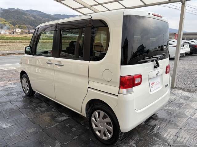 2011 Daihatsu Tanto – thumbnail 4