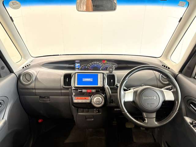 2011 Daihatsu Tanto – thumbnail 2