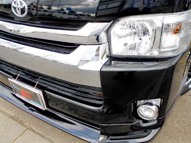 2008 Toyota Hiace – thumbnail 3