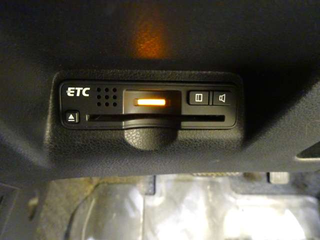 2011 Honda Fit Hybrid – thumbnail 3