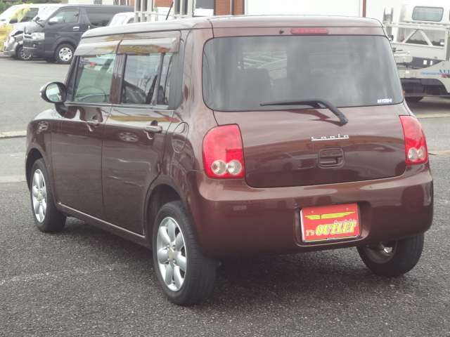 2011 Suzuki Alto Lapin – thumbnail 3
