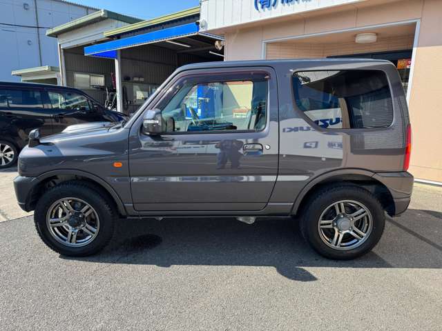 2011 Suzuki Jimny – thumbnail 4