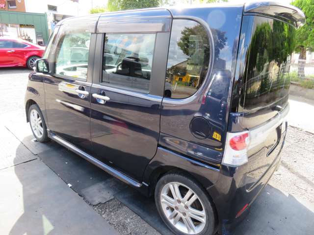 2008 Daihatsu Tanto – thumbnail 3