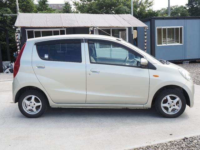 2011 Daihatsu Mira – thumbnail 2