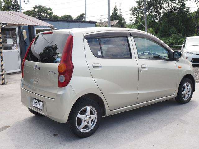 2011 Daihatsu Mira – thumbnail 3