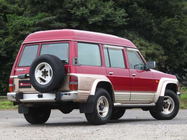1997 Nissan Safari – thumbnail 2