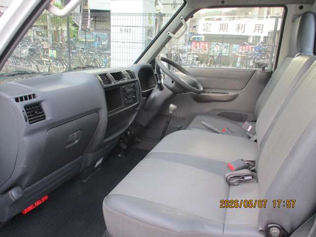 2010 Mazda Bongo Truck – thumbnail 3