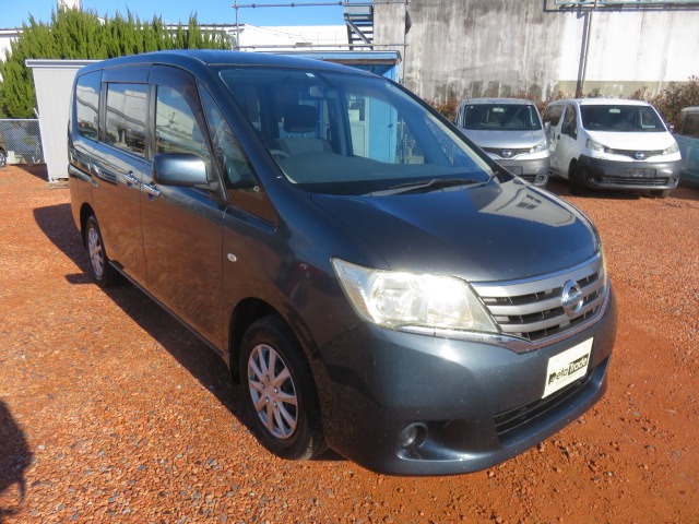 2011 Nissan Serena