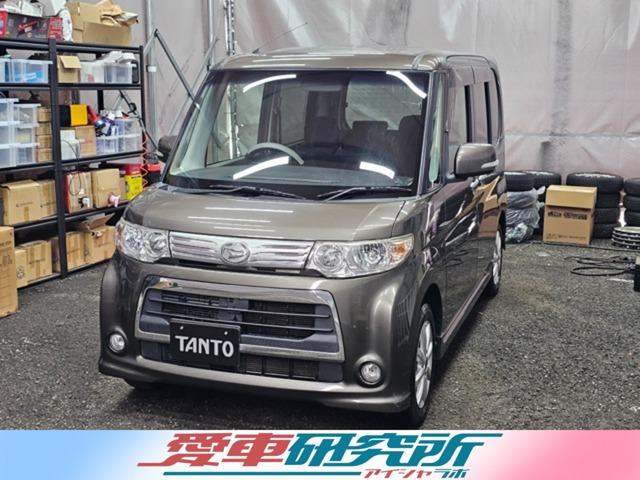 2011 Daihatsu Tanto