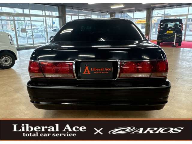 2002 Toyota Crown Athlete – thumbnail 3