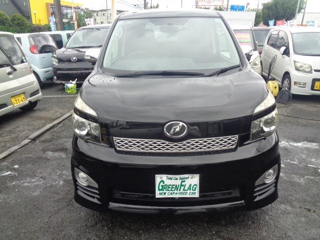 2011 Toyota Voxy – thumbnail 3